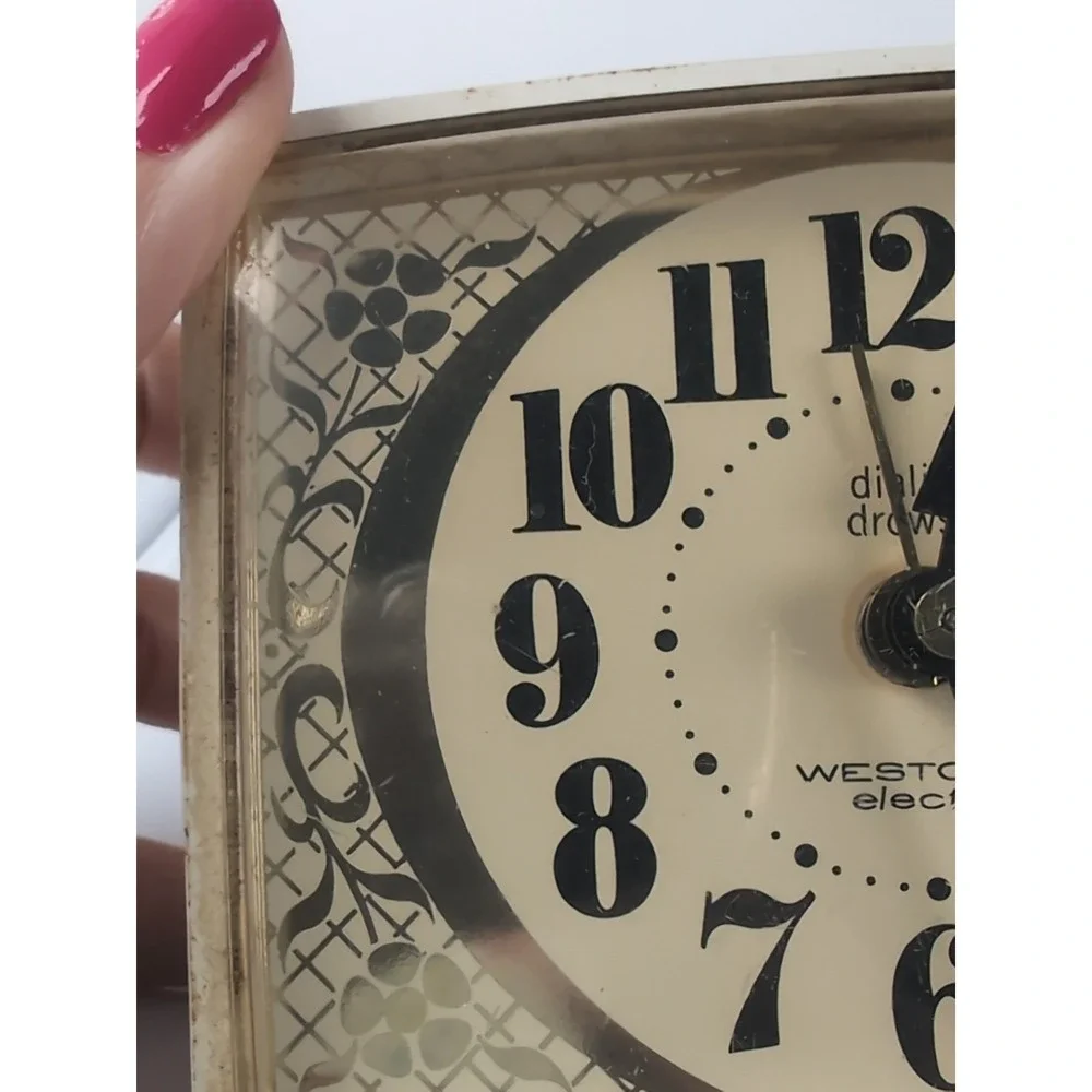 Westclock Vintage Mid Century General Electric Alarm clock Magic Touch Dialite